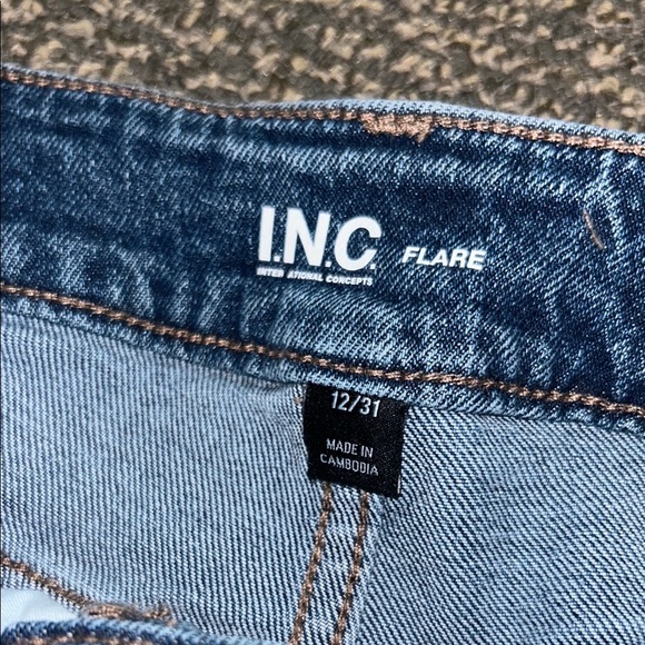 👖INC International Concepts Blue Flare Jeans Retro Style - Picture 2 of 4